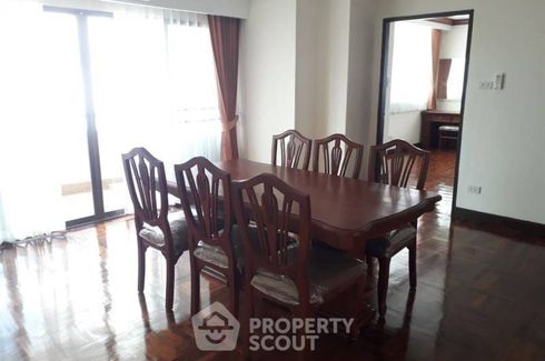 3 Bedroom Apartment for rent in Rishi Court, Khlong Toei Nuea, Bangkok near Airport Rail Link Makkasan