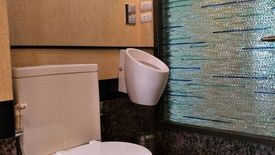 2 Bedroom Condo for sale in The Avenue Sukhumvit 61, Khlong Tan Nuea, Bangkok near BTS Ekkamai