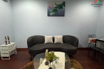 2 Bedroom Condo for rent in Bang Kapi, Bangkok near MRT Phetchaburi