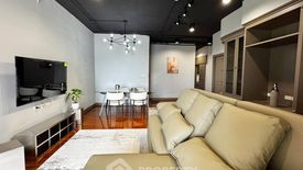 2 Bedroom Condo for rent in Sampoom Garden, Silom, Bangkok near BTS Saint Louis