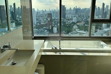 2 Bedroom Condo for rent in Rhythm Sukhumvit 42, Phra Khanong, Bangkok near BTS Ekkamai