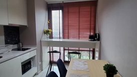 1 Bedroom Condo for rent in Rhythm Sukhumvit 42, Phra Khanong, Bangkok near BTS Ekkamai