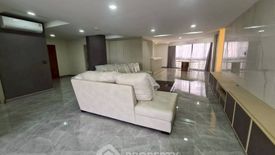 3 Bedroom Condo for rent in Sukhumvit Park, Khlong Tan, Bangkok near BTS Nana