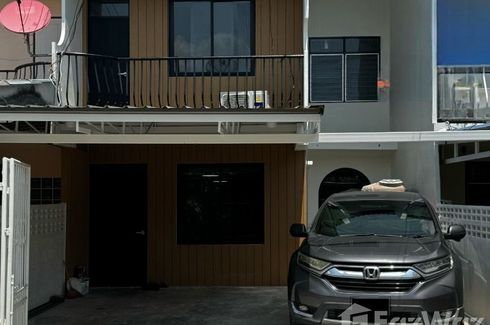 3 Bedroom Townhouse for rent in Bang Chak, Bangkok near BTS Punnawithi