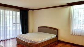 2 Bedroom Condo for rent in Khlong Toei Nuea, Bangkok near MRT Phetchaburi