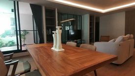 2 Bedroom Condo for rent in Khlong Toei Nuea, Bangkok near MRT Phetchaburi