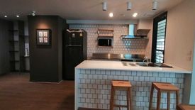 2 Bedroom Condo for rent in Khlong Toei Nuea, Bangkok near MRT Phetchaburi