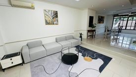 4 Bedroom Townhouse for rent in Khlong Tan Nuea, Bangkok near MRT Sukhumvit