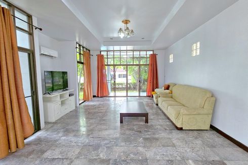 4 Bedroom House for rent in Bang Kapi, Bangkok near MRT Pradit Manutham