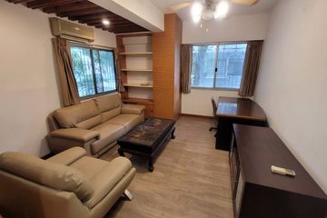 3 Bedroom Condo for rent in Ploenchit Condominium, Lumpini, Bangkok near BTS Ploen Chit