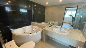 2 Bedroom Condo for rent in Khlong Tan Nuea, Bangkok