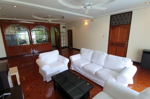 3 Bedroom Condo for rent in Khlong Toei Nuea, Bangkok near MRT Sukhumvit