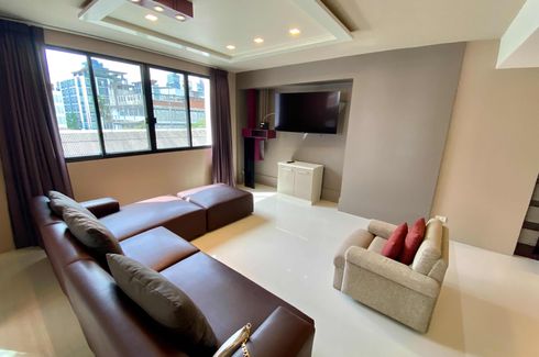 2 Bedroom Condo for rent in Khlong Tan Nuea, Bangkok near BTS Phrom Phong