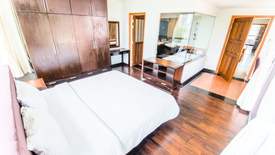 2 Bedroom Condo for rent in Thung Maha Mek, Bangkok near BTS Chong Nonsi