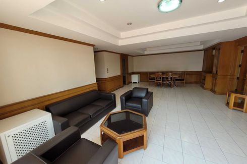 2 Bedroom Condo for rent in Khlong Toei Nuea, Bangkok near MRT Phetchaburi