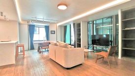 2 Bedroom Condo for rent in Khlong Toei Nuea, Bangkok near MRT Phetchaburi