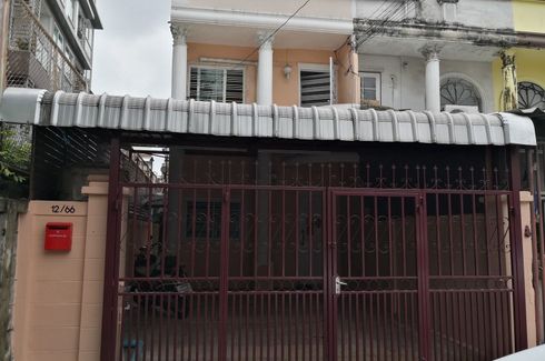 2 Bedroom Townhouse for rent in Din Daeng, Bangkok near MRT Phra Ram 9