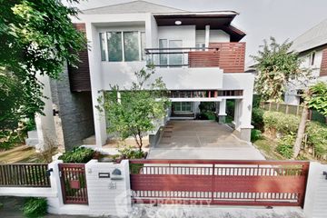 3 Bedroom House for sale in Dokmai, Bangkok