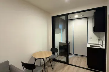 1 Bedroom Condo for rent in NUE District R9, Huai Khwang, Bangkok near MRT Phra Ram 9