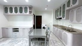 2 Bedroom Condo for rent in Sathorn House, Silom, Bangkok near BTS Surasak