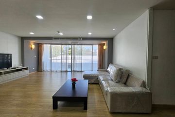 2 Bedroom Condo for rent in Khlong Tan Nuea, Bangkok