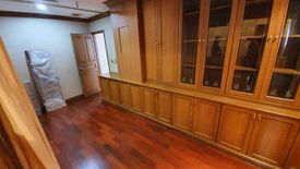 4 Bedroom Condo for rent in Arunroj Tower, Khlong Toei, Bangkok near BTS Asoke