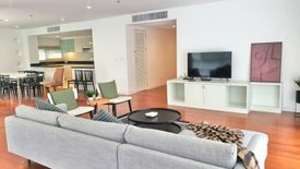 3 Bedroom Condo for rent in Phra Khanong Nuea, Bangkok near BTS Ekkamai