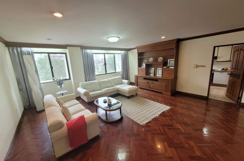 2 Bedroom Condo for rent in Khlong Toei Nuea, Bangkok near MRT Phetchaburi