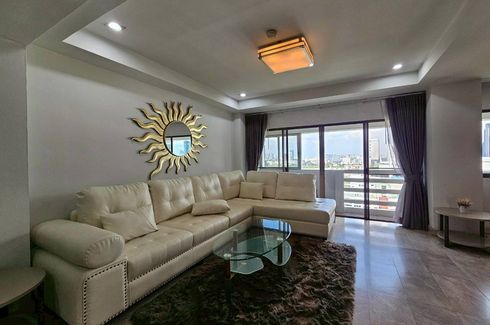 3 Bedroom Condo for rent in Ruamjai Heights, Khlong Toei Nuea, Bangkok near MRT Sukhumvit