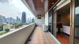 3 Bedroom Condo for rent in Oriental Towers, Khlong Tan Nuea, Bangkok near BTS Thong Lo