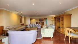 3 Bedroom Condo for rent in Oriental Towers, Khlong Tan Nuea, Bangkok near BTS Thong Lo