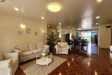 3 Bedroom Condo for rent in Khlong Toei Nuea, Bangkok near MRT Sukhumvit