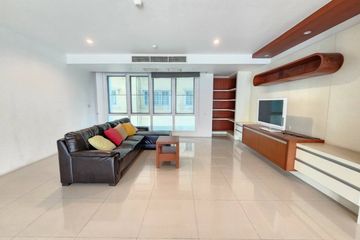 3 Bedroom Condo for rent in Khlong Tan Nuea, Bangkok