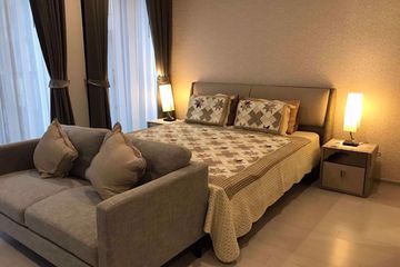 1 Bedroom Condo for rent in Noble Ploenchit, Lumpini, Bangkok near BTS Ploen Chit