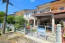 3 Bedroom Townhouse for sale in Garden Home Village, Khu Khot, Pathum Thani