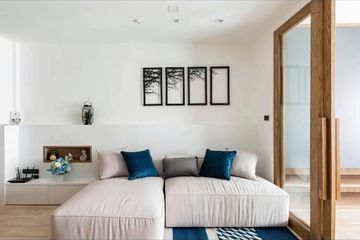 1 Bedroom Condo for rent in Silom, Bangkok near BTS Saphan Taksin