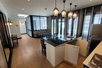 2 Bedroom Condo for rent in Khlong Tan Nuea, Bangkok near MRT Sukhumvit