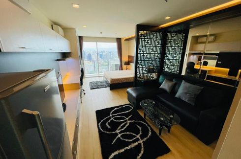 Condo for rent in Sky Walk Condominium, Phra Khanong, Bangkok near BTS Phra Khanong