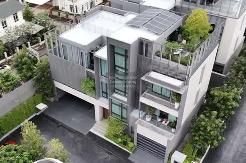 4 Bedroom House for sale in Khlong Chan, Bangkok