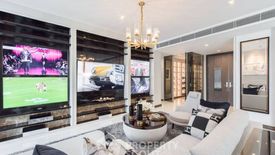 3 Bedroom Condo for sale in Khlong Toei Nuea, Bangkok near BTS Nana