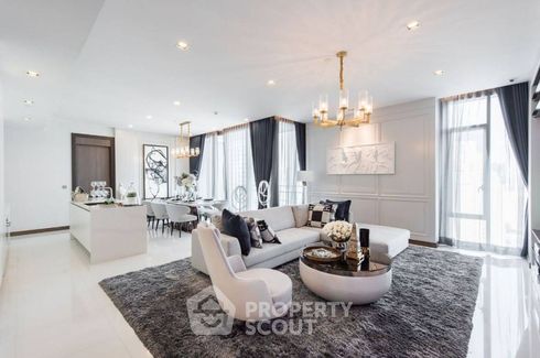 3 Bedroom Condo for sale in Khlong Toei Nuea, Bangkok near BTS Nana