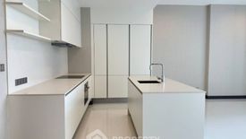 2 Bedroom Condo for sale in Khlong Toei, Bangkok near BTS Nana