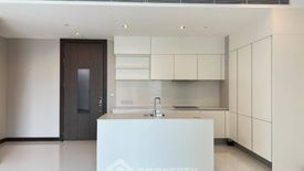 2 Bedroom Condo for sale in Khlong Toei, Bangkok near BTS Nana