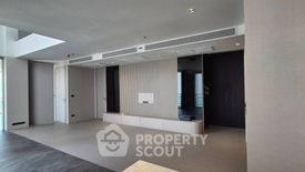 3 Bedroom Condo for sale in Khlong Toei Nuea, Bangkok near BTS Nana