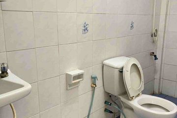 3 Bedroom Condo for sale in Sriwara Garden Condominium, Phlapphla, Bangkok