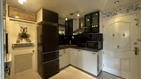 2 Bedroom Condo for sale in Serene Place Sukhumvit 24, Khlong Tan, Bangkok near BTS Phrom Phong