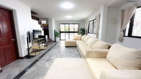 3 Bedroom Townhouse for rent in Bang Chak, Bangkok