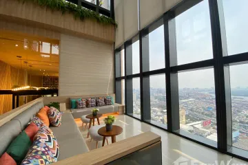 1 Bedroom Condo for sale in OKA HAUS Sukhumvit 36, Khlong Tan, Bangkok near BTS Thong Lo