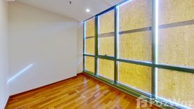 2 Bedroom Condo for sale in Thanon Phetchaburi, Bangkok near BTS Ratchathewi