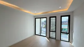 2 Bedroom House for sale in Lat Phrao, Bangkok
